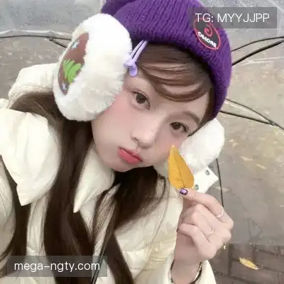 薄霜凤